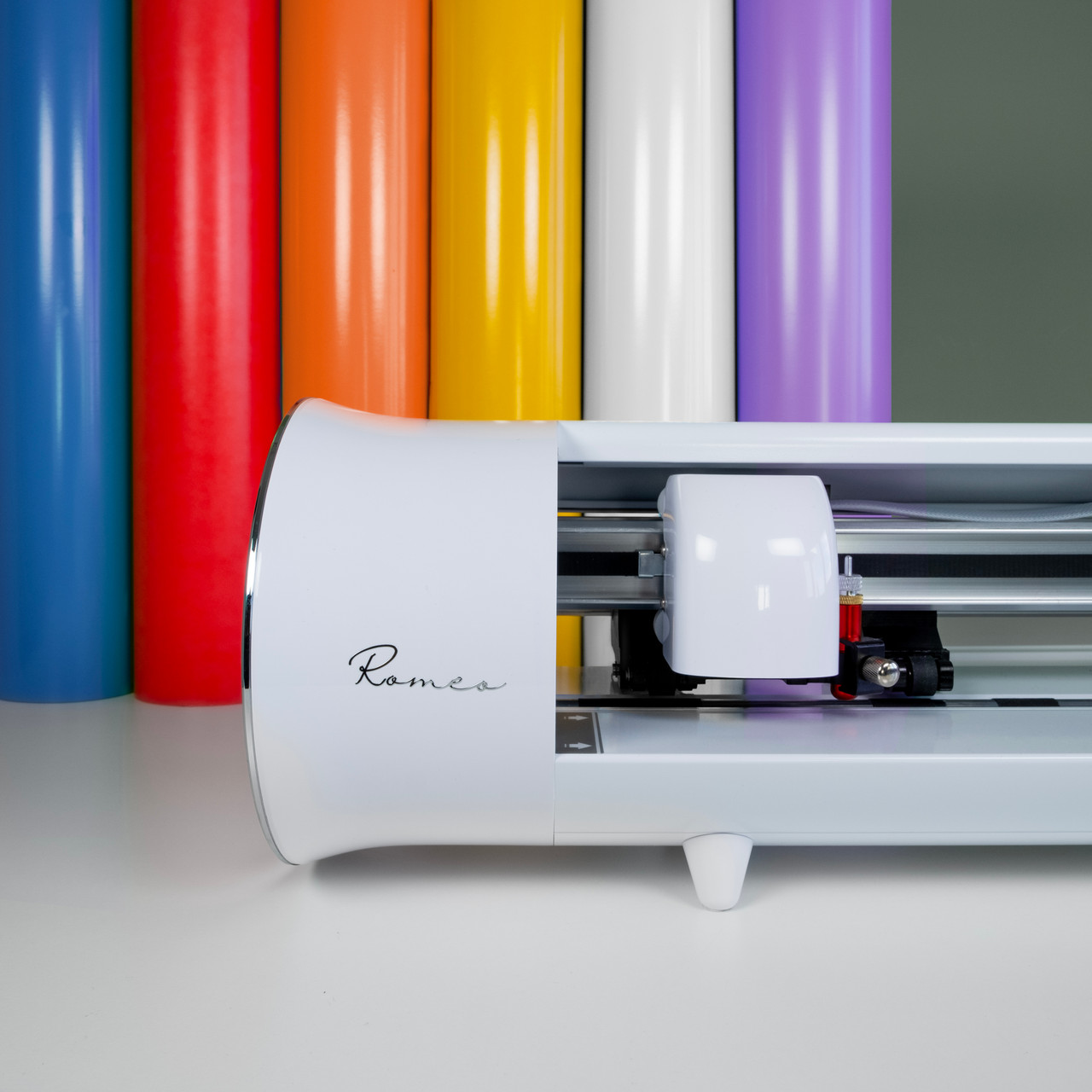 Professional heat transfer vinyl cutting machine demonstration